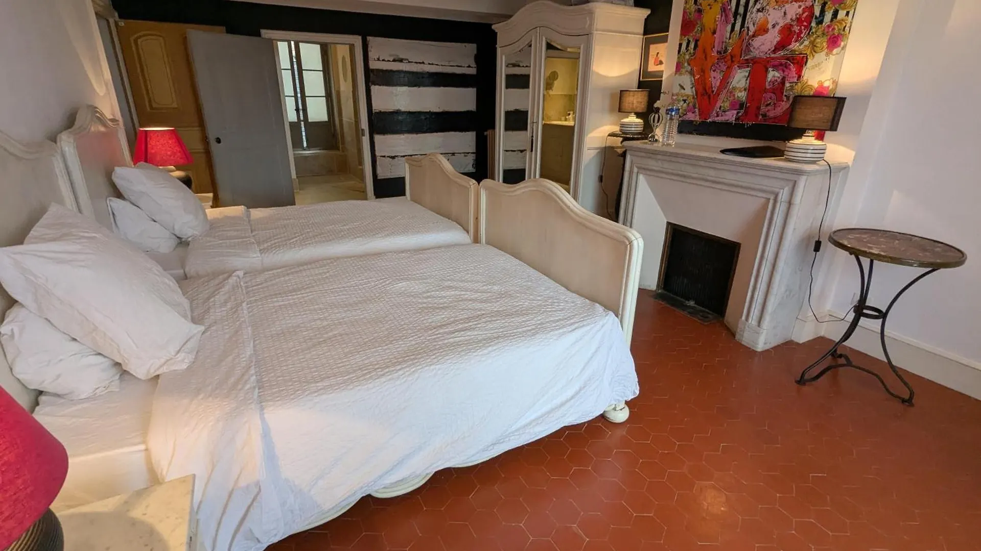 Les Chapeliers Bed & Breakfast Claviers