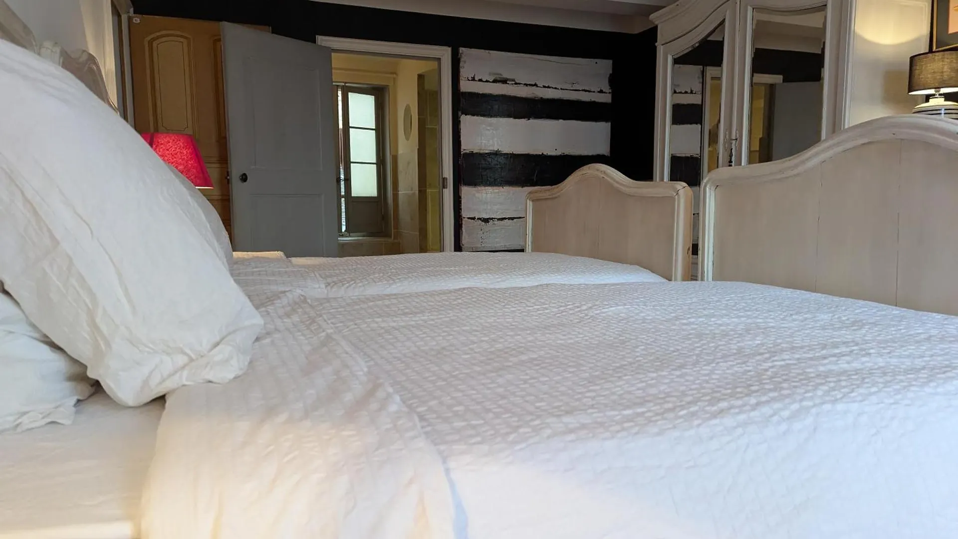 Les Chapeliers Bed & Breakfast Claviers