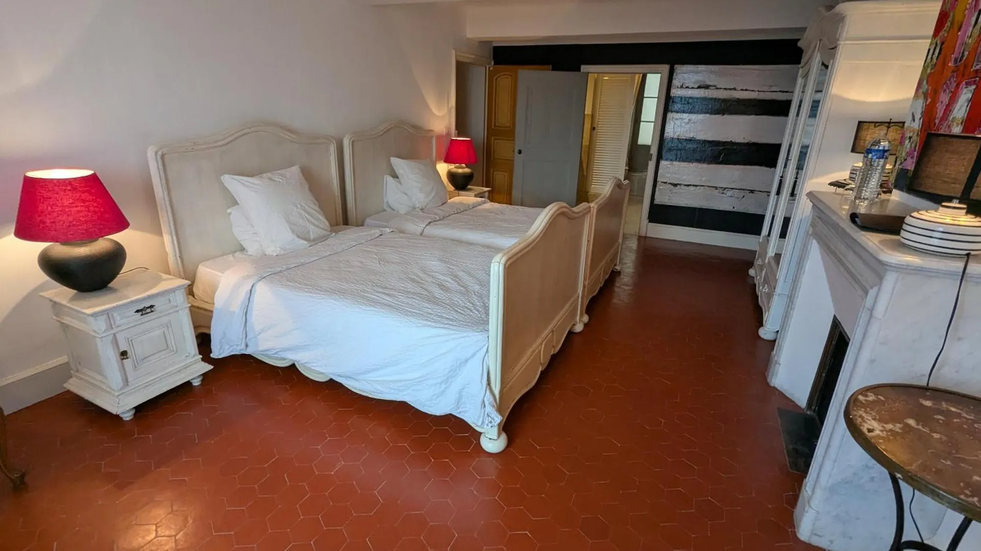 Les Chapeliers Bed & Breakfast Claviers