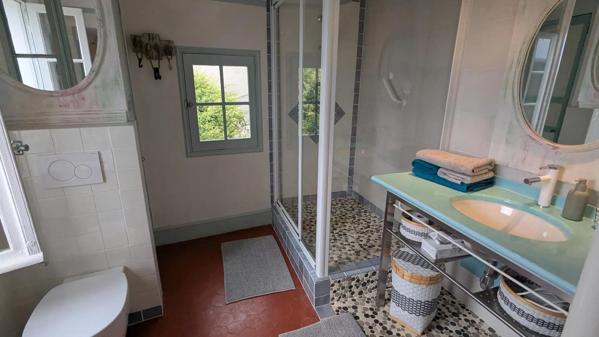 Les Chapeliers Bed & Breakfast Claviers France