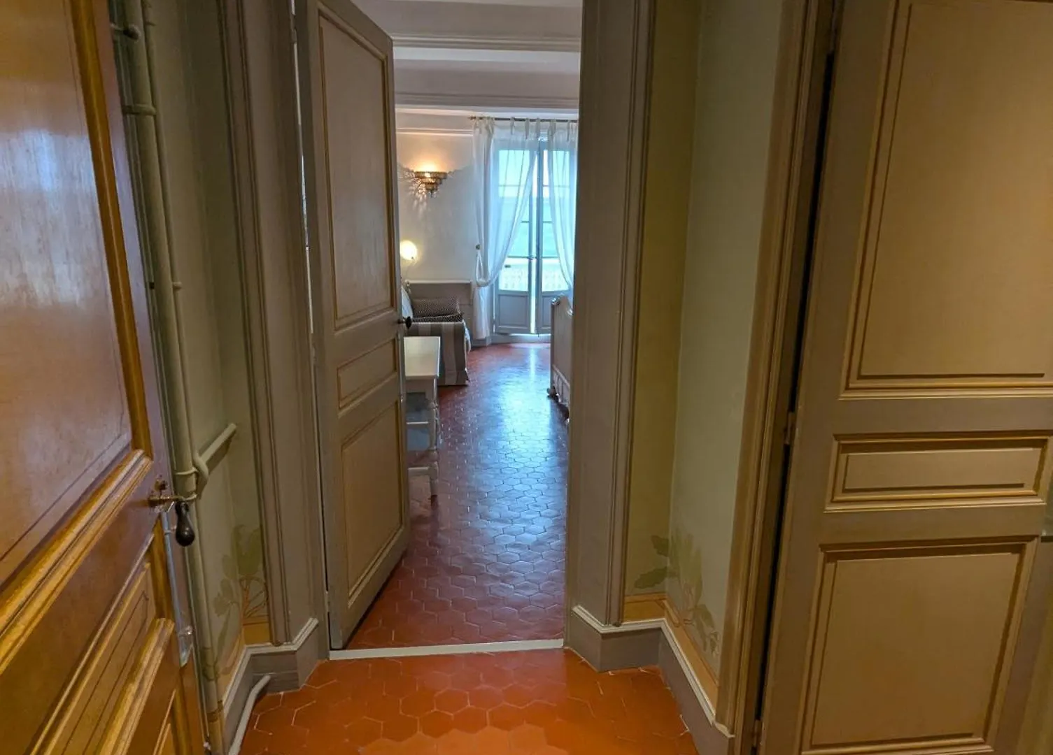 Les Chapeliers Bed & Breakfast Claviers