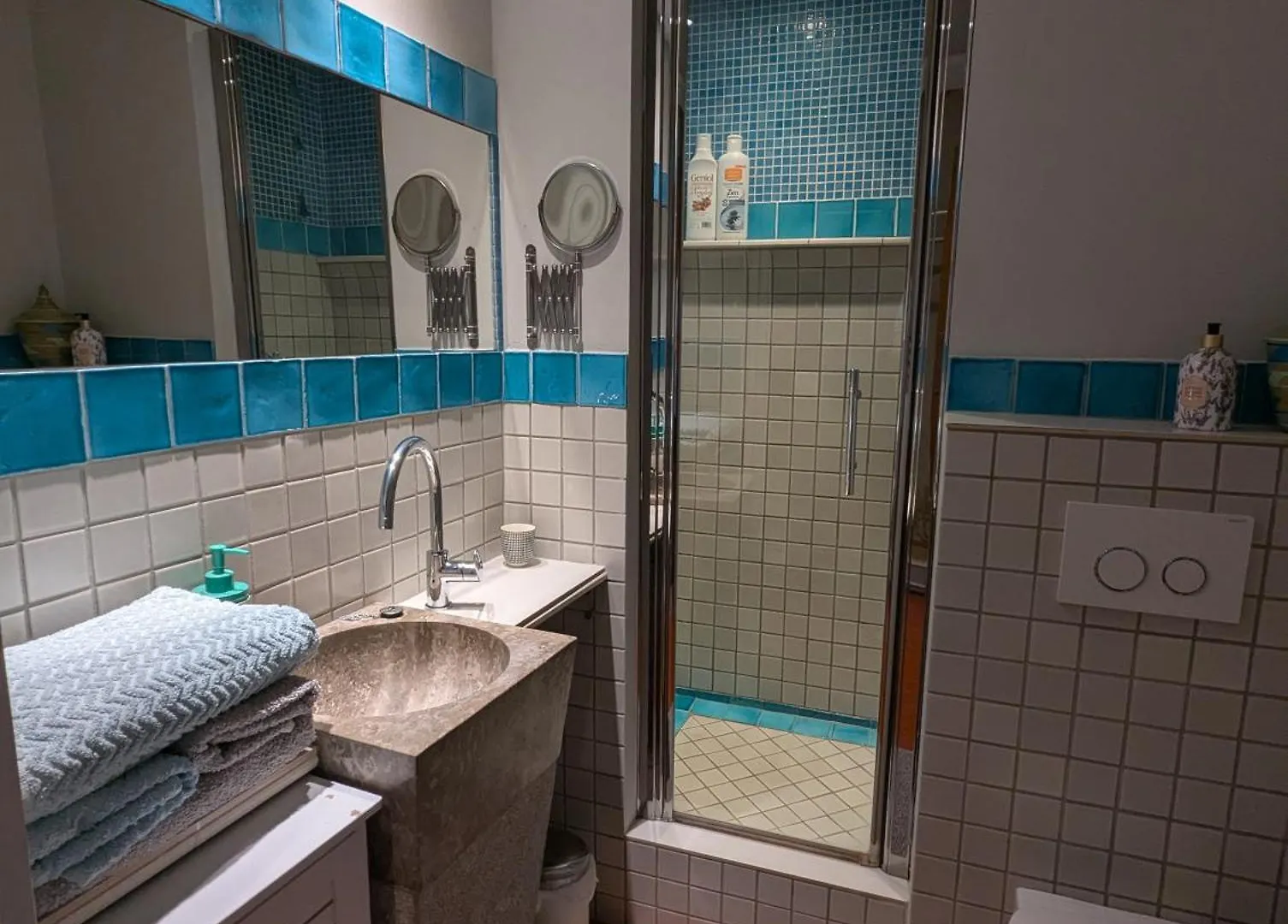 Les Chapeliers Bed & Breakfast Claviers