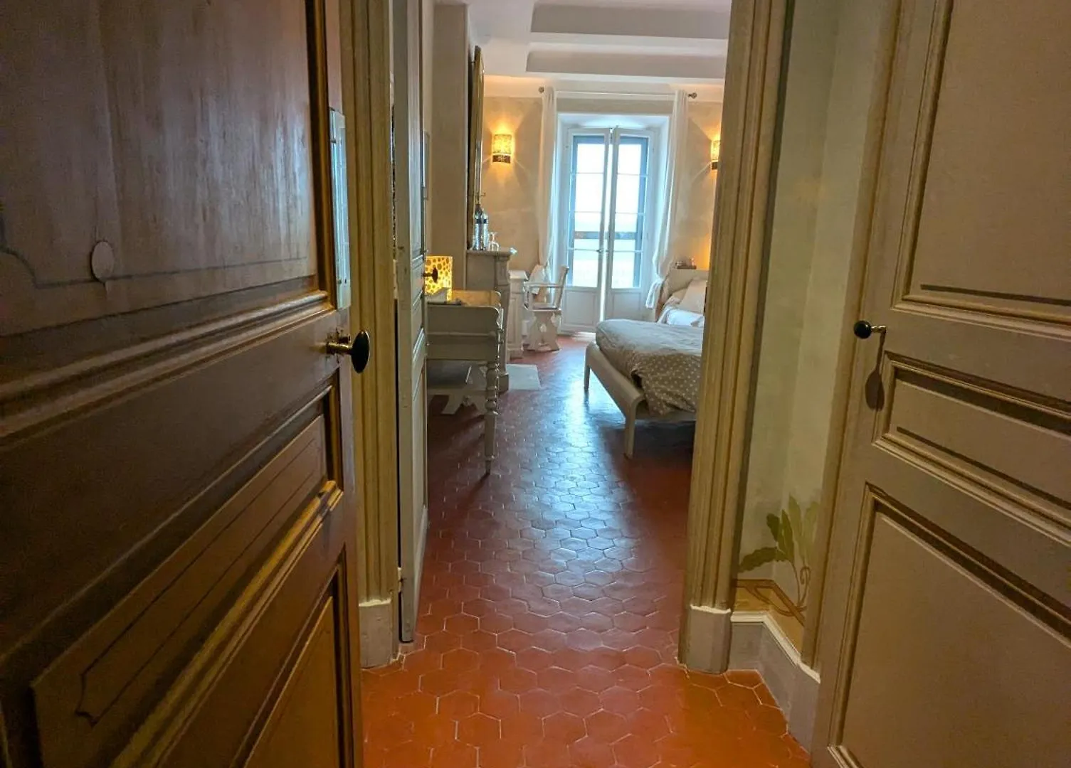 Les Chapeliers Bed & Breakfast Claviers